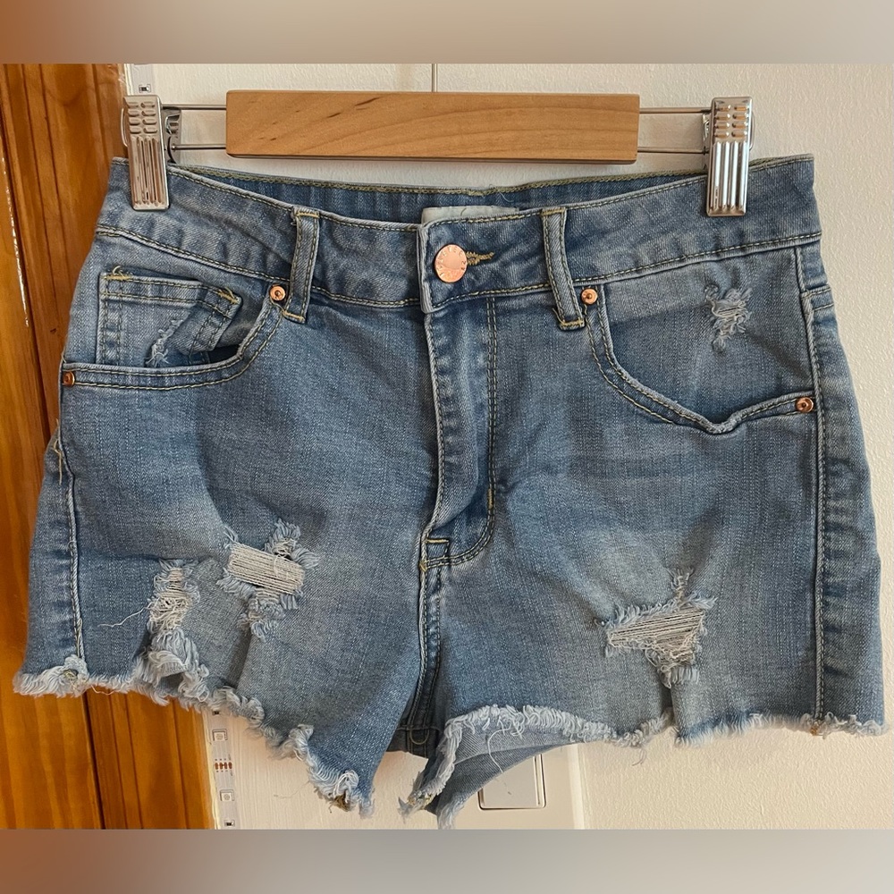 FOREVER 21 | Denim Shorts | 24